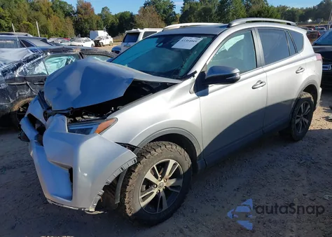 2018 Toyota Rav4 Xle z USA, uszkodzony, nr VIN 2T3RFREV6JW844376